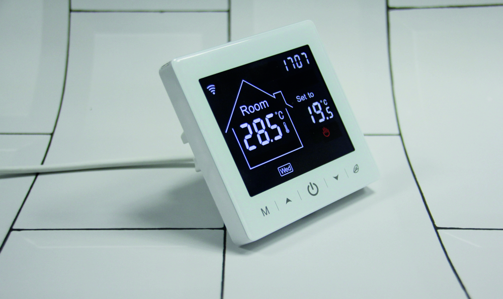 Termostato Wi-Fi per riscaldamento elettrico a pavimento BeOk TR9B-WIFI-EP