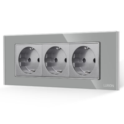 Presa Tripla 6M con Cornice in Vetro LUXION, Standard Italiano colore griggio