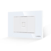 Presa Internet 1M + 2 Tasti Finti LUXION con Cornice in Vetro, Standard Italiano, 3M