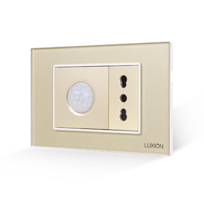 Sensore di Movimento 2M e Presa Stretta LUXION con Cornice in Vetro, Standard Italiano, 3M colore dorato