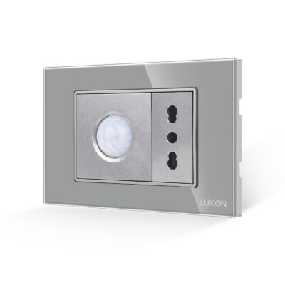 Sensore di Movimento 2M e Presa Stretta LUXION con Cornice in Vetro, Standard Italiano, 3M colore griggio